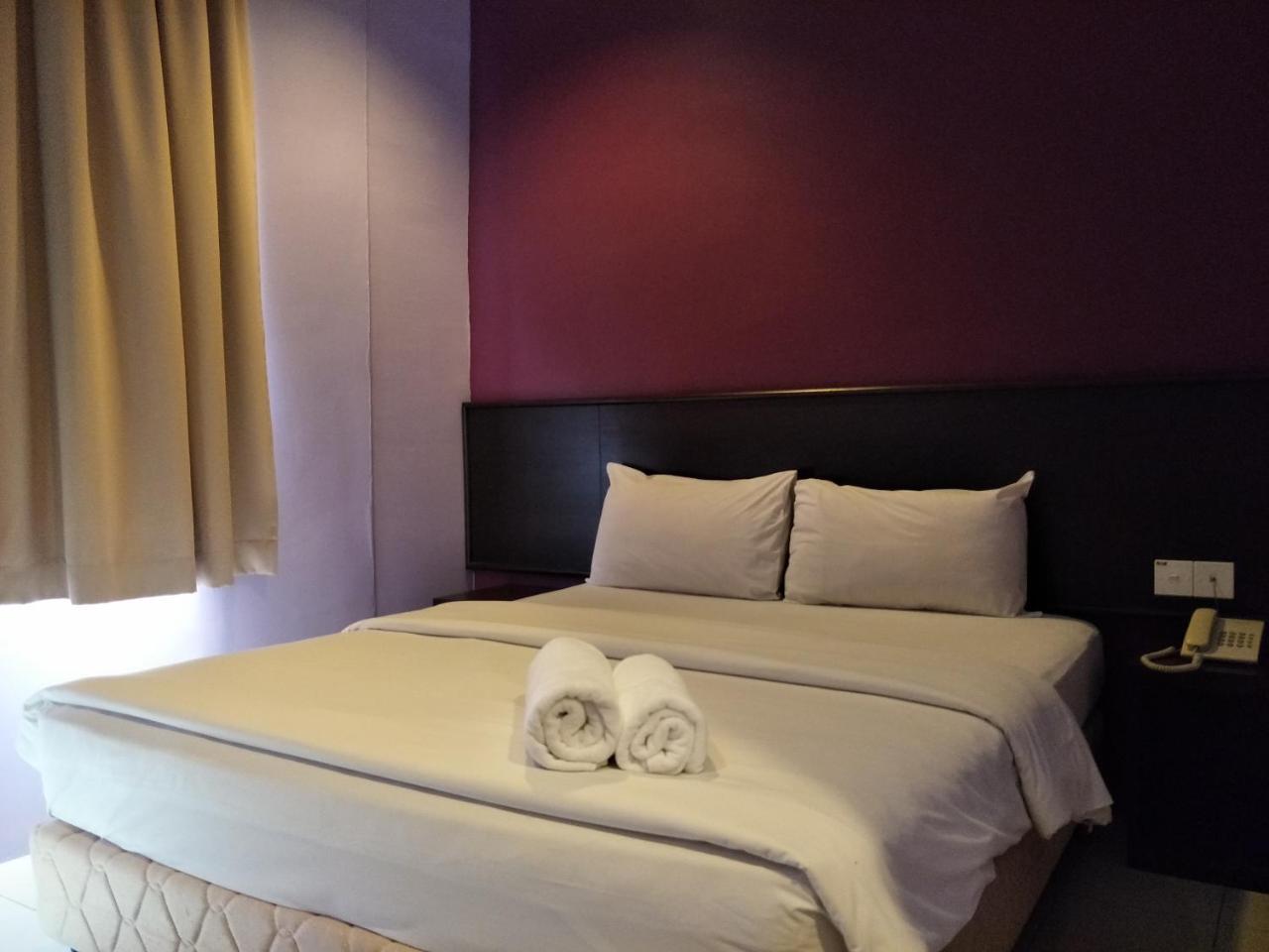Bary Inn, Klia & Klia2 - 24 Hours Free Airport Pick-Up Sepang Extérieur photo